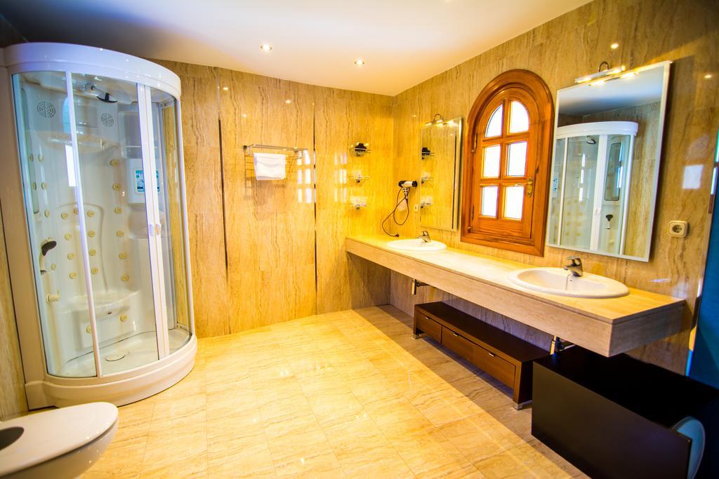 16:9 Los Molinos Suites Almería Zimmer foto